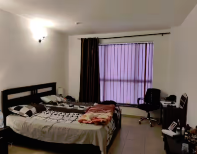 Fully Furnished Huge Room Available In Murjan On High Floor